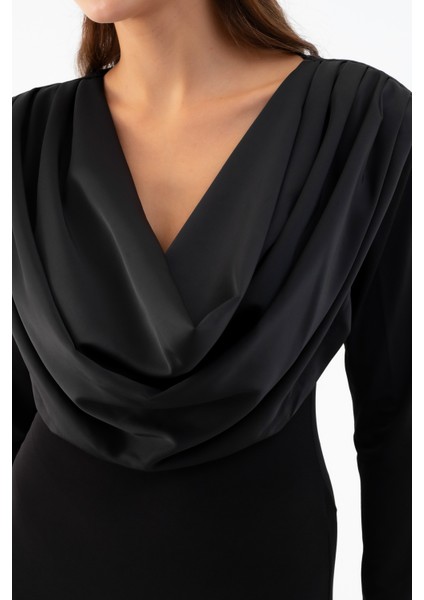 Kadın Siyah Pileli Degaje Yaka Elbise fırsatları