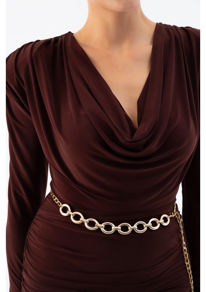 Kadın Kahverengi Degaje Yaka Zincir Kemerli Maxi Elbise indirimleri