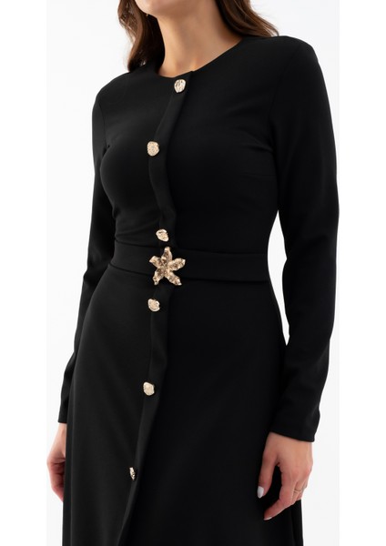 Kadın Siyah Uzun Kol Gold Düğmeli Midi Elbise fırsatları
