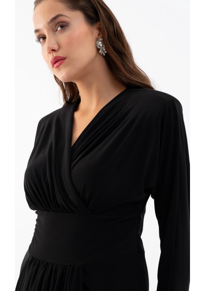 Kadın Siyah V Yaka Midi Elbise indirimleri