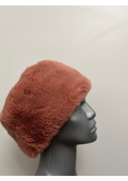 Kadın Kışlık Kalpak Şapka - Peluş Dış, Iç Astar, Sıcak ve Şık (2 Numara 58 Cm)