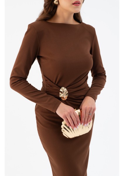 Kadın Kahverengi Vatkalı Bel Büzgülü Midi Elbise fırsatları