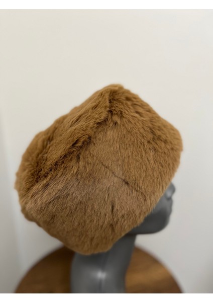 Kadın Kışlık Kalpak Şapka - Peluş Dış, Iç Astar, Sıcak ve Şık (2 Numara 58 Cm) modelleri