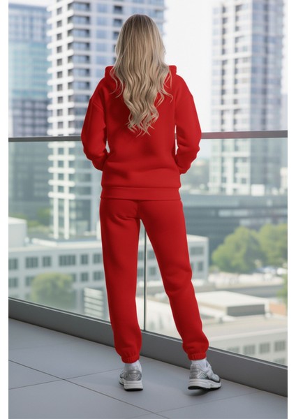 Kadın Oversize Baskısız Kapüşonlu Kırmızı Sweatshirt ve Jogger Eşofman Takımı modelleri