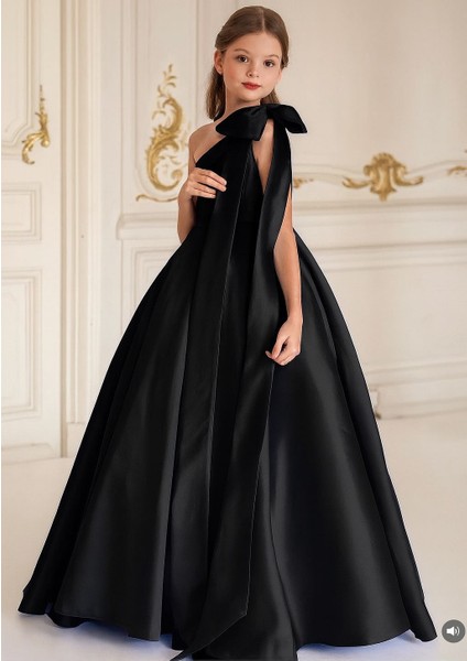 Kız Çocuk Tasarım Omuz Detaylı Prenses Elbise fiyatları