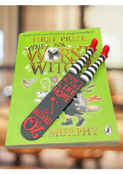 Kitap Ayracı Wizard Of Oz – Oz Büyücüsü Temalı – Çizgili Bacak Tasarımı – 3D Baskı