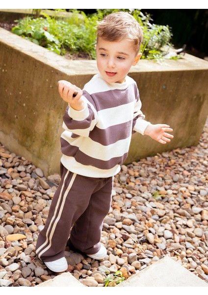 Unisex Çocuk Pamuklu Kahve Çizgili Sweatshirt ve Şeritli Eşofman Takım - Rahat Kesim fiyatları