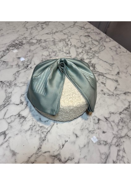 Eşarp, Yeşil Kare Eşarp modelleri