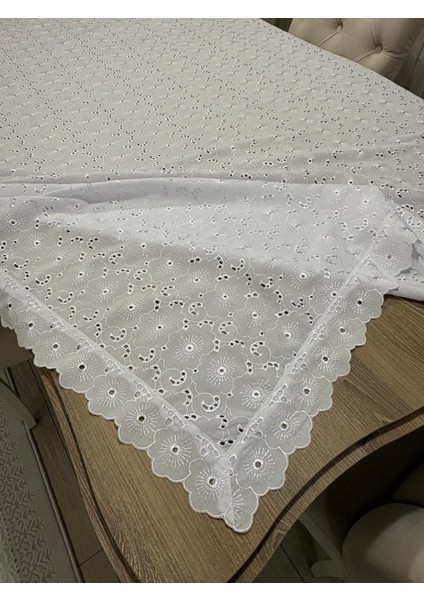 Brode Nakış Işlemeli Dertsiz Masa Örtüsü 150X250 fiyatları
