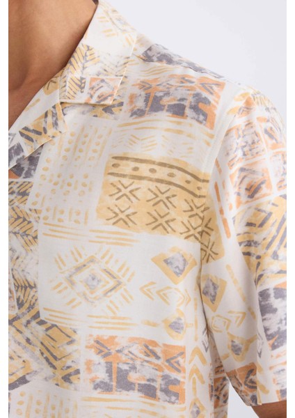 New Regular Fit Apaş Yaka Desenli Kısa Kollu Gömlek E3711AX25SM