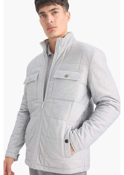 Slim Fit Dar Kesim Dik Yaka Astarlı Fermuarlı Cepli Kışlık Şişme Penye Mont