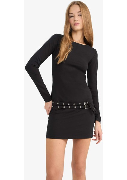 Afra x DeFacto Coool Bodycon Vücudu Saran Bisiklet Yaka Uzun Kollu Mini Elbise G3397AX25AU fırsatları