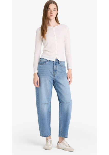Barrel Fit Normal Bel Düz Paça Bilek Boy Jean Kar Yıkamalı Pantolon F2959AX25WN fiyatları
