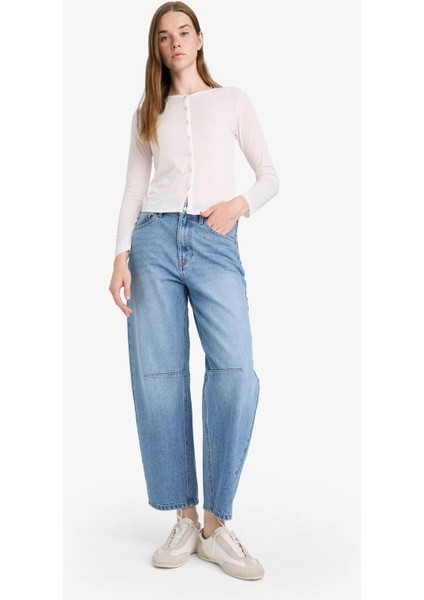 Barrel Fit Normal Bel Düz Paça Bilek Boy Jean Kar Yıkamalı Pantolon F2959AX25WN modelleri