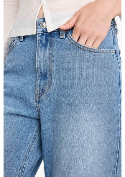 Barrel Fit Normal Bel Düz Paça Bilek Boy Jean Kar Yıkamalı Pantolon F2959AX25WN indirimleri
