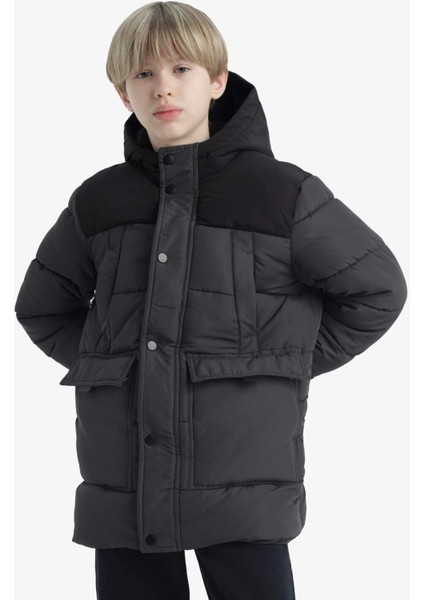 Erkek Çocuk Su Geçirmez Kapüşonlu Polar Astarlı Parka E9373A825WN fırsatları