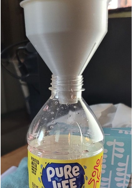 Yeni Basit Şişe Hunisi (Sadece Plastik Aparattır!!!)