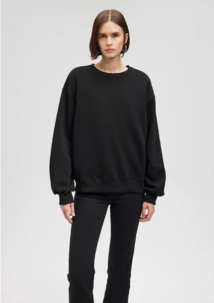 Kadın Bisiklet Yaka Siyah Basic Sweatshirt 1610198-900