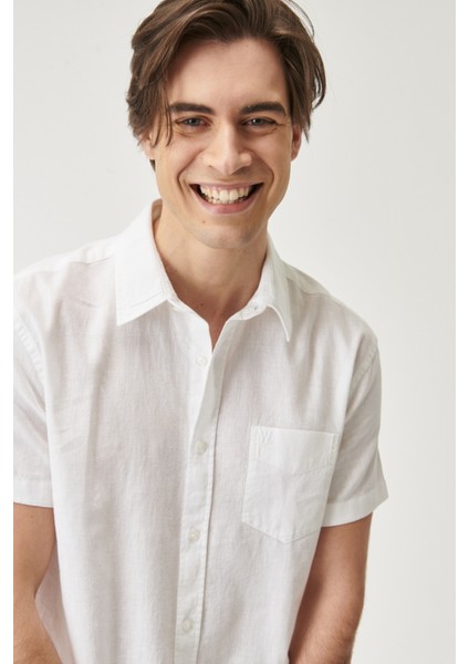 Regular Fit Normal Kesim Kısa Kollu Düğmeli Yaka Keten Gömlek modelleri