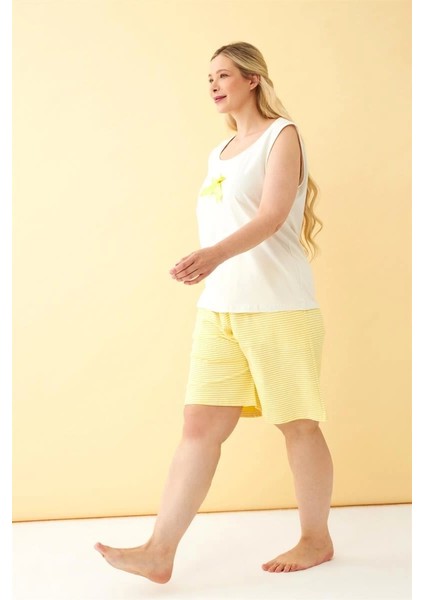Kadın Beyaz Kurdele Detaylı Sarı Çizgili Şortlu Büyük Beden Pijama Takımı modelleri