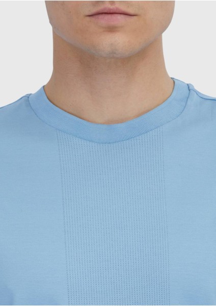 Açık Mavi Jakarlı Bisiklet Yaka %100 Pamuk T-Shirt fırsatları