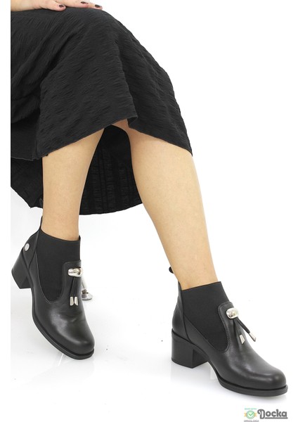 Mammimia Kadın Kısa Kalın Topuklu Bağcıksız Hakiki Deri Ortopedik Kısa Klasik Bot M26/KB1805