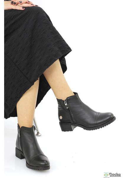 Mammimia Kadın Hakiki Deri Ortopedik Düz Taban Kısa Klasik Tarz Bot M26/KB1615