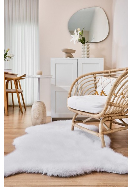 Reiki Beyaz - Kalın Peluş Halı | Yıkanabilir Süet Tabanlı fiyatları