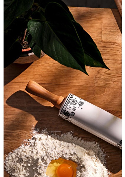 Artisan Yeni Bone Merdane Porselen Malzeme ile 39,5 cm Uzunlukta Şık Tasarım