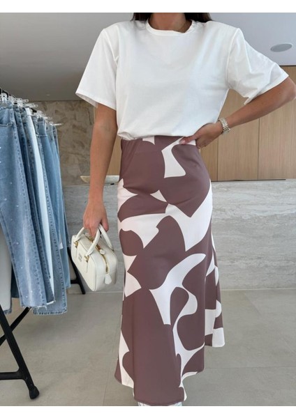 Kadın Kısa Kollu Bisiklet Yaka Viskon Bluz ve Desenli Süprem Etek Ikili Takım modelleri