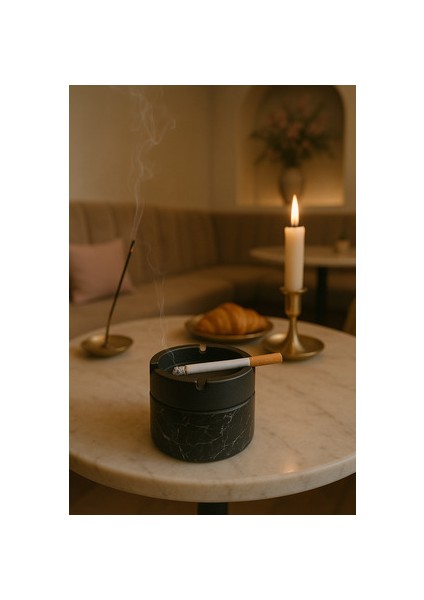 Kokusuz Cam Hazneli Küllük Yanmaz Siyah Cam Tasarım 8 cm x 9 cm BMW 100 Uyumlu