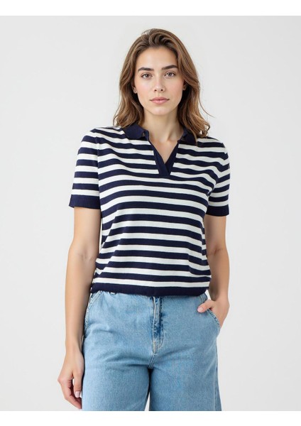 Lacivert Gömlek Yaka Dar Kesim Triko Tişört