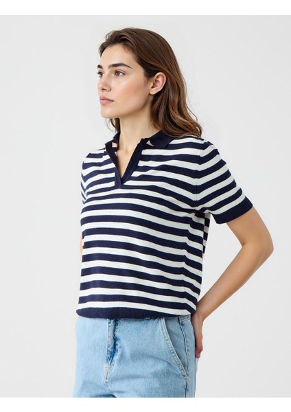 Lacivert Gömlek Yaka Dar Kesim Triko Tişört fırsatları