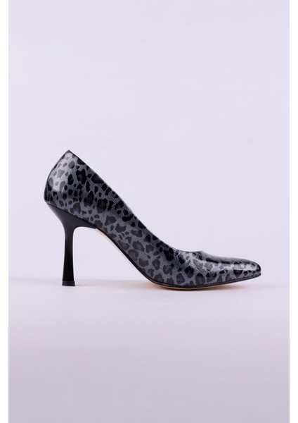 Hakiki Deri Rugan Topuklu Kadın Ayakkabısı 25SRK122