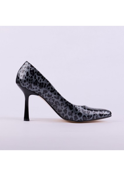 Hakiki Deri Rugan Topuklu Kadın Ayakkabısı 25SRK122 indirimleri