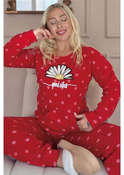 Kırmızı Vibes Desenli Kanguru Cepli Peluş Polar Pijama Takımı