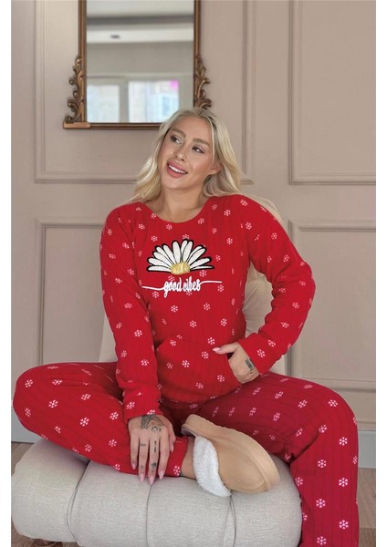 Kırmızı Vibes Desenli Kanguru Cepli Peluş Polar Pijama Takımı fiyatları
