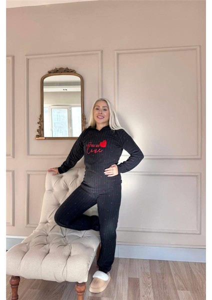 Siyah Love Desenli Kapşonlu Peluş Polar Pijama Takımı indirimleri