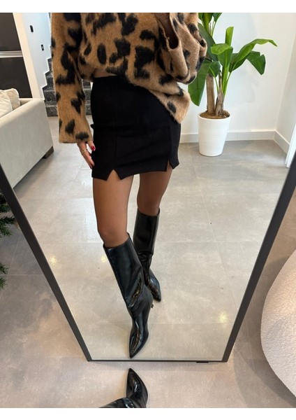 Kadın Çift Yırtmaç Detaylı Mını Etek