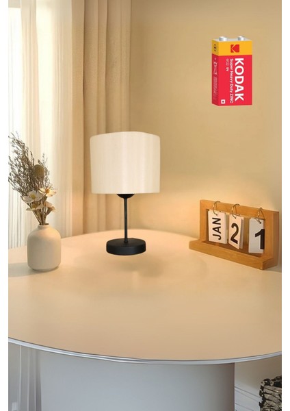 Pablo Sıyah Ayaklı Pıllı Masa Lambası 1 Adet