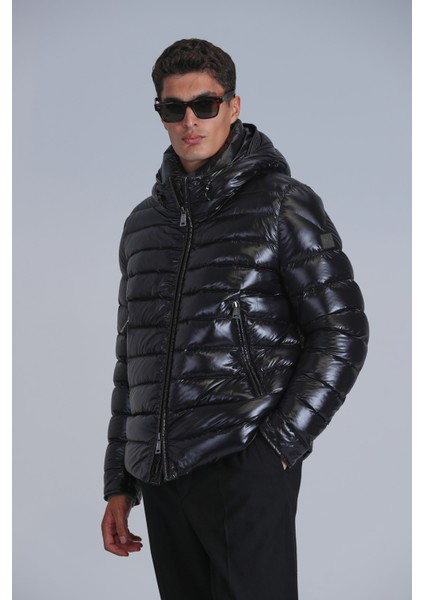 Oversize Kapüşonlu Erkek Kışlık Mont - Minimalist Tasarım