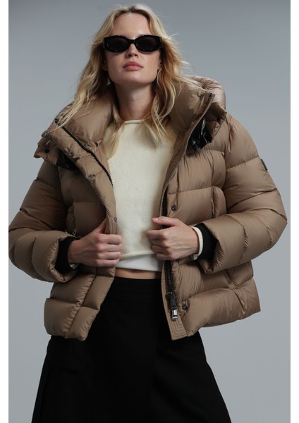 Rose Kaz Tüyü Kadın Mont Siyah