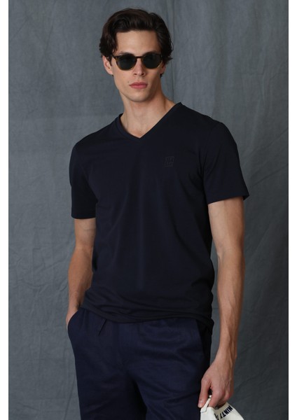 Tuna Modern Grafik T- Shirt Siyah