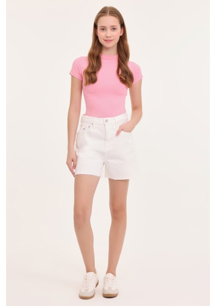 Standart Bel Normal Beyaz Kadın Şort Mom Uh Short BH6192