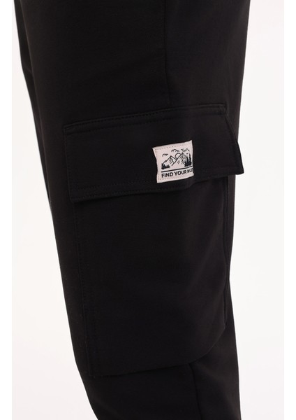 ml Fınn-B 22URBNX20 5fx Siyah Erkek Eşofman Altı