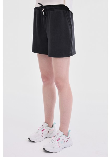 WL RAIN 20SS182 5FX Siyah Kadın Şort