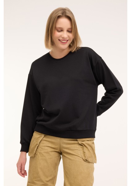 WB C NECK 16SN82 4PR Siyah Kadın Sweatshirt