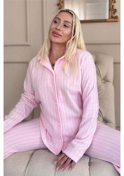 Toz Pembe Dotted Desenli Önden Düğmeli Peluş Polar Pijama Takımı