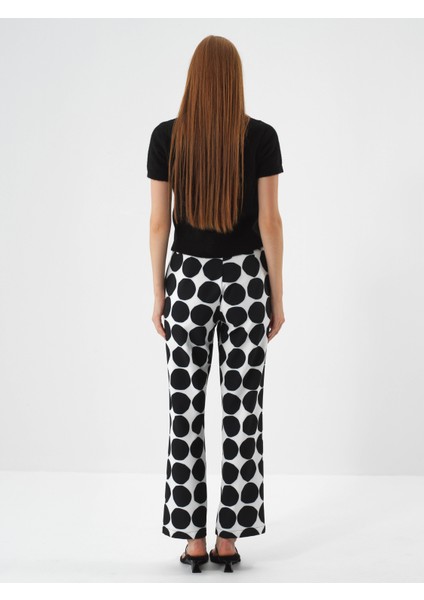 Kadın Siyah Yumuşak Dokulu Regular Fit Kazak indirimleri