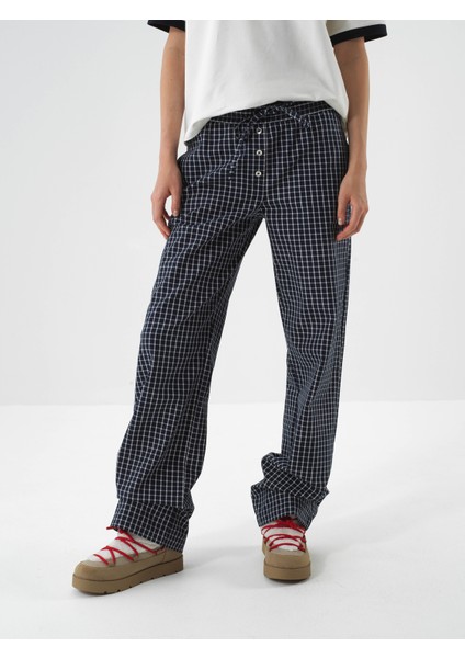 Kadın Lacivert Modern Ekose Oversize Pantolon fiyatları